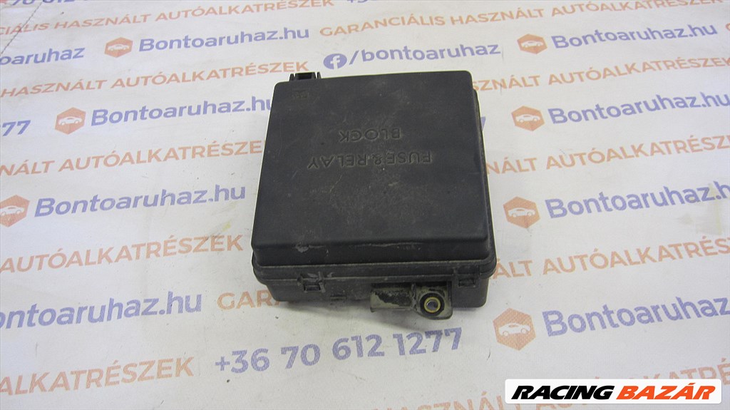 Kia Ceed Eladó gyári 1,4 benzines motortér biztosíték tábla 1. kép