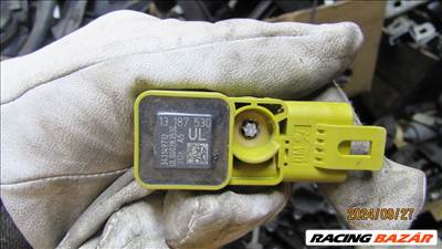 Opel Corsa D ütközés érzékelő 13187530