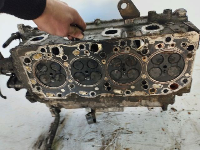 TOYOTA AVENSIS (T25_) Hengerfej 2. kép