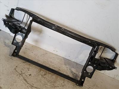 AUDI A8 Homlokfal (Üres lemez)