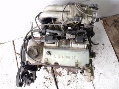 MITSUBISHI SPACE STAR Motor (Fűzött blokk hengerfejjel)