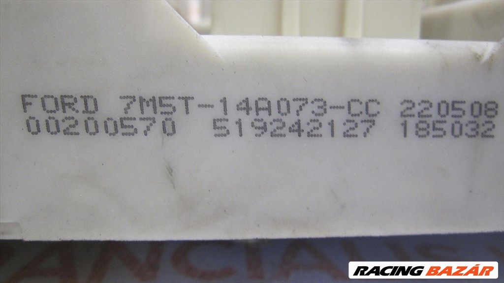 Ford Focus II MK2 2 Facelift  dízel benzines utastér biztosíték tábla GEM modul  2. kép