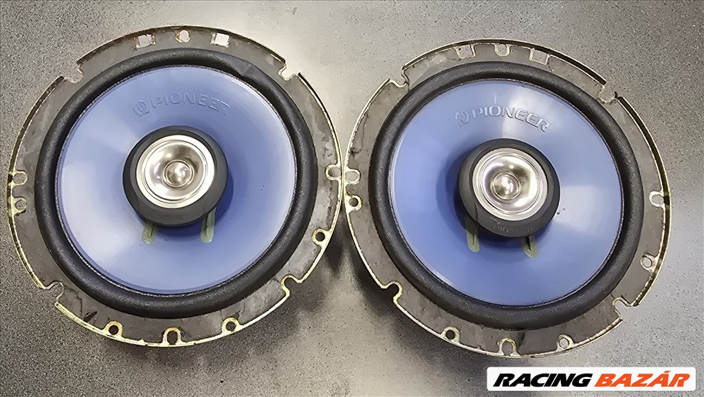 Volkswagen Golf IV hátsó ajtó hangszóró Pioneer 1. kép