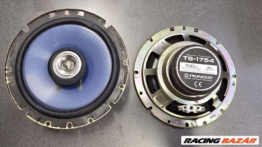 Volkswagen Golf IV hátsó ajtó hangszóró Pioneer 2. kép