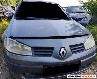 2005 Renault Megane II Sedan 1.6 benzin, manuális - balkormányos jármű ÉRKEZETT bontási céllal!