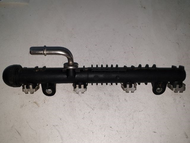 OPEL CORSA C (F08, F68) Porlasztó Sor / Híd 1. kép