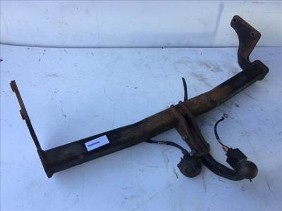 HYUNDAI i40 Vonóhorog