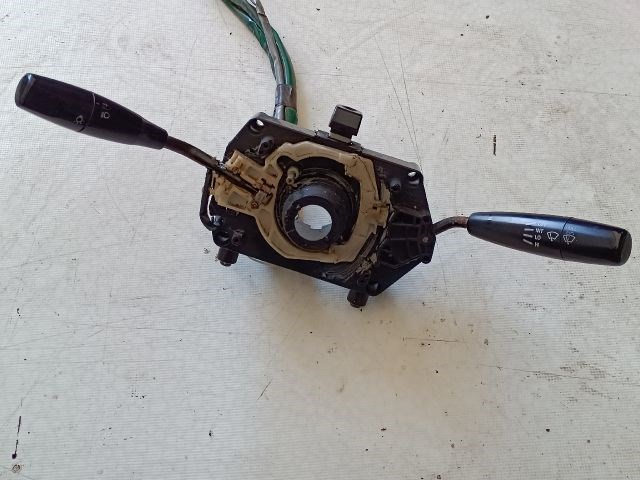 SUZUKI SWIFT II Ferdehátú (EA, MA) Komplett Kormánykapcsoló (Bajuszkapcsoló) 1. kép