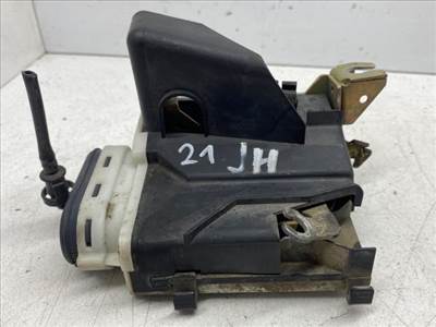 AUDI A6 (4A, C4) Jobb hátsó Ajtózár