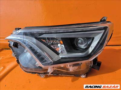 Toyota RAV4 (XA40) Bal fényszóró  w3049stanley
