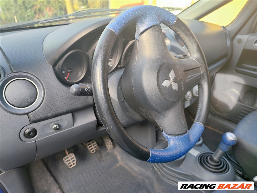 Mitsubishi Colt CZ bontott alkatrészek 2004 -  4. kép