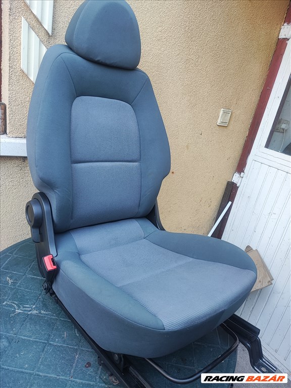 Mitsubishi Colt CZ bontott alkatrészek 2004 -  8. kép