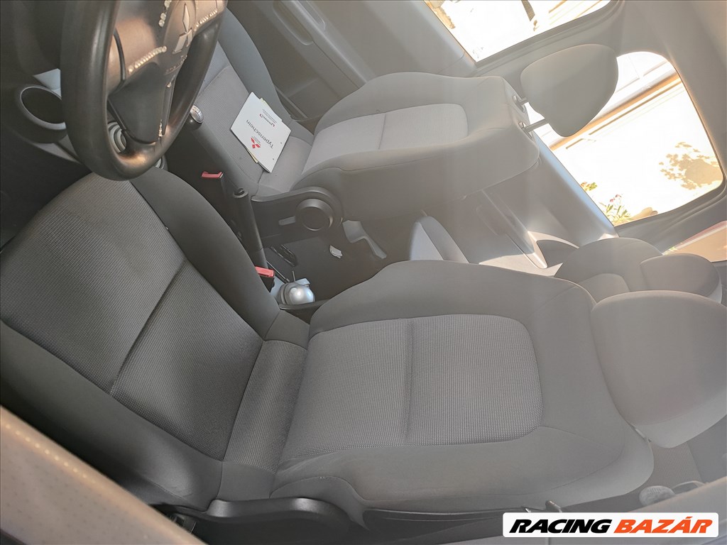 Mitsubishi Colt CZ bontott alkatrészek 2004 -  16. kép