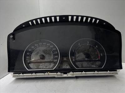 BMW 7 (E65, E66, E67) Kilométeróra