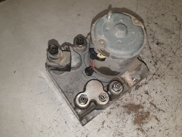 BMW 5 (E39) ABS Kocka 2. kép