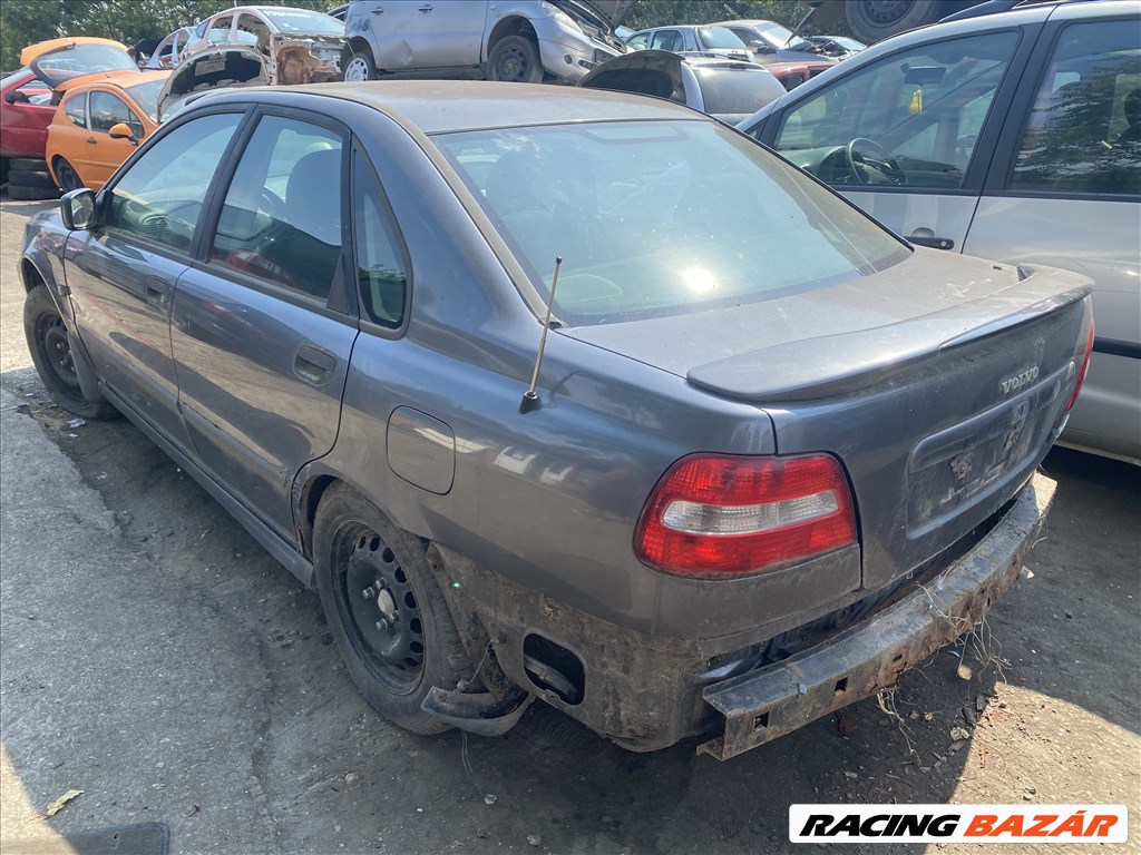 Volvo S40 1.9D bontott alkatrészei 2. kép