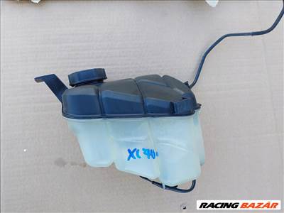 Volvo XC70 kiegyenlítő tartály