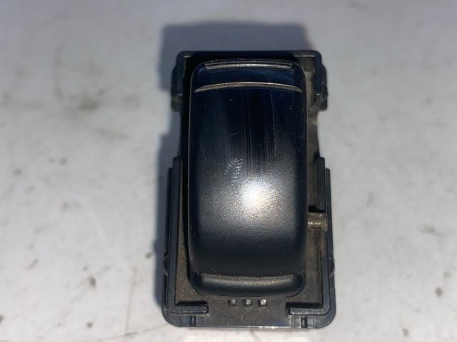 CHEVROLET NUBIRA lépcsőshátú Jobb első Ablakemelő Kapcsoló 1. kép