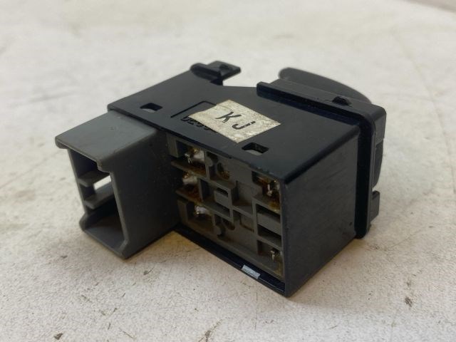 CHEVROLET NUBIRA lépcsőshátú Jobb első Ablakemelő Kapcsoló 5. kép