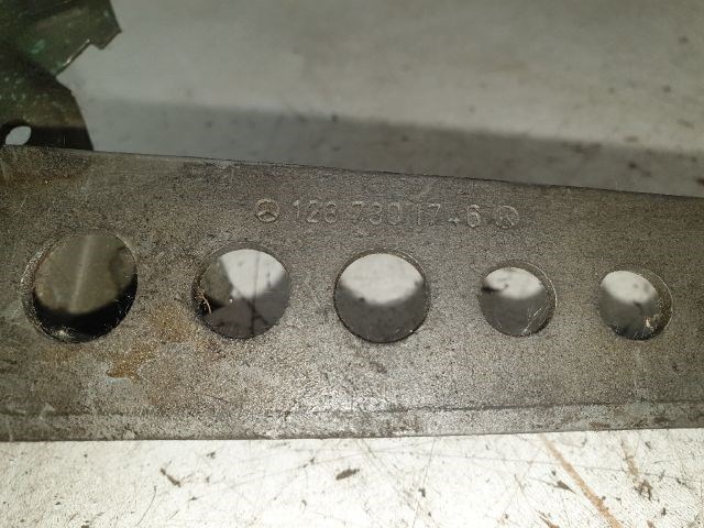 MERCEDES-BENZ E-CLASS (W123) Bal hátsó Ablakemelő Szerkezet (Mechanikus) 2. kép