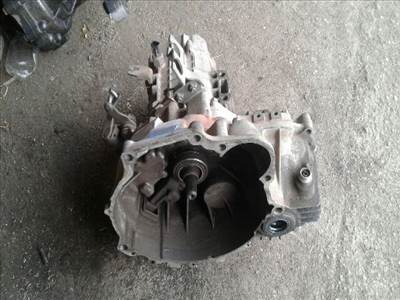 MITSUBISHI GALANT III (E1_A) Váltó (Mechanikus)