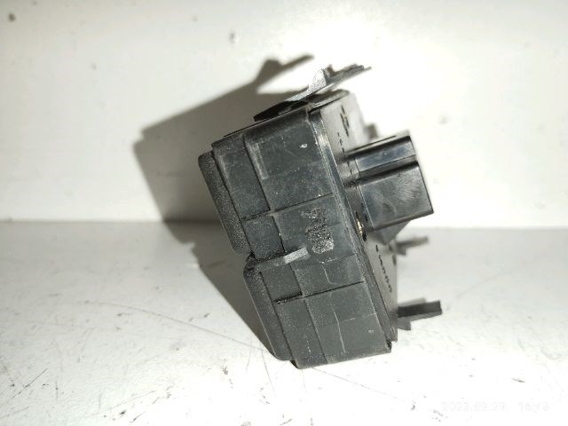 FORD MONDEO III Bal első Ablakemelő Kapcsoló 5. kép