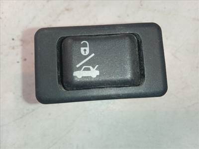 NISSAN PRIMERA Csomagtérajtó Kapcsoló