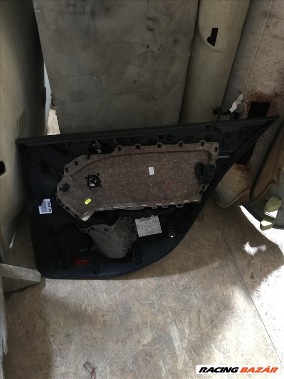 Volkswagen Golf VI bal hátsó ajtókárpit  3. kép