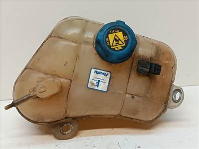 LANCIA DELTA Kiegyenlítő Tartály