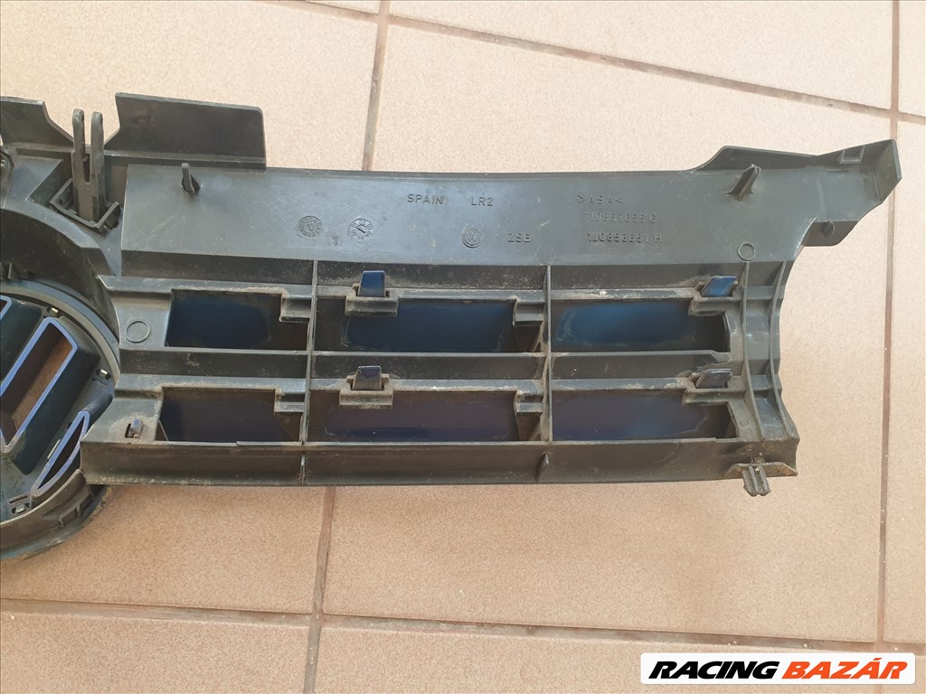 Volkswagen Golf IV hűtőrács LC5X  9. kép