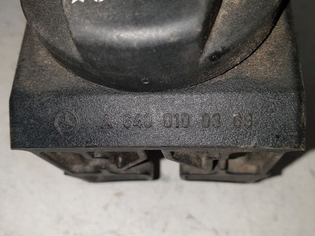 MERCEDES-BENZ A-CLASS (W169) Olajbeöntő Sapka 3. kép