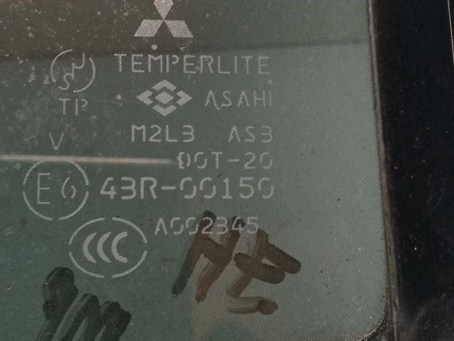 MITSUBISHI PAJERO Jobb hátsó Fixüveg (Ajtóban) 3. kép