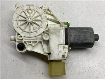 BMW 1 (E87) Jobb első Ablakemelő Motor