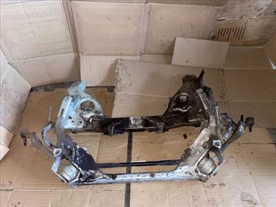 BMW 1 (E87) Első Bölcső