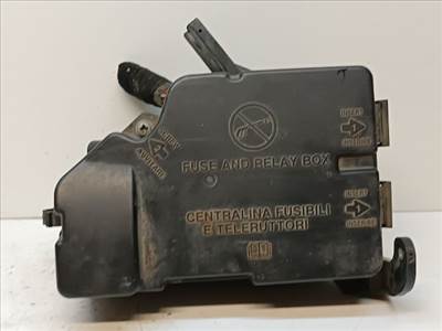 LANCIA DELTA Biztosítéktábla Motortér