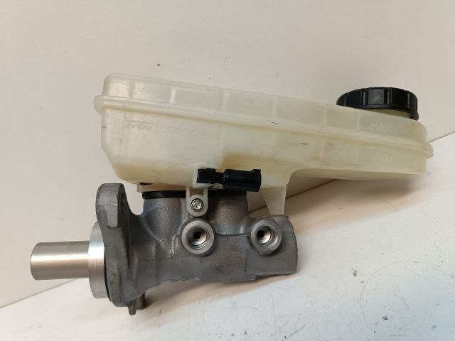 MITSUBISHI COLT VI (Z3_A, Z2_A) Főfékhenger 2. kép