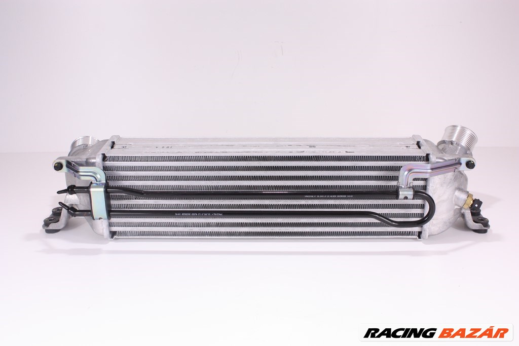 HK13141 ÚJ INTERCOOLER/ INTERHŰTŐ/ HŐMÉRSÉKLET SZENZORRAL ÉS HŰTŐCSŐVEL - Hyundai H1 10-21 - 281904A700 1. kép