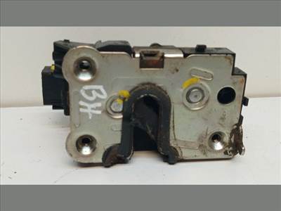 DACIA DUSTER Bal hátsó Ajtózár