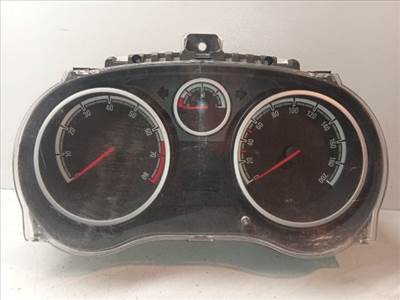 OPEL CORSA D Kilométeróra