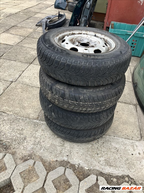  5x100 lyuk 13" gyári felni 155/80 kopott téli gumi gumi  2. kép
