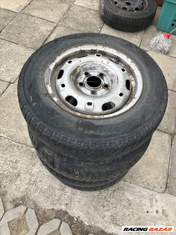  5x100 lyuk 13" gyári felni 155/80 kopott téli gumi gumi  3. kép