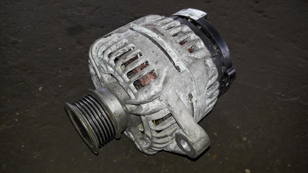 Opel Zafira B Generátor 26 006 944 1. kép