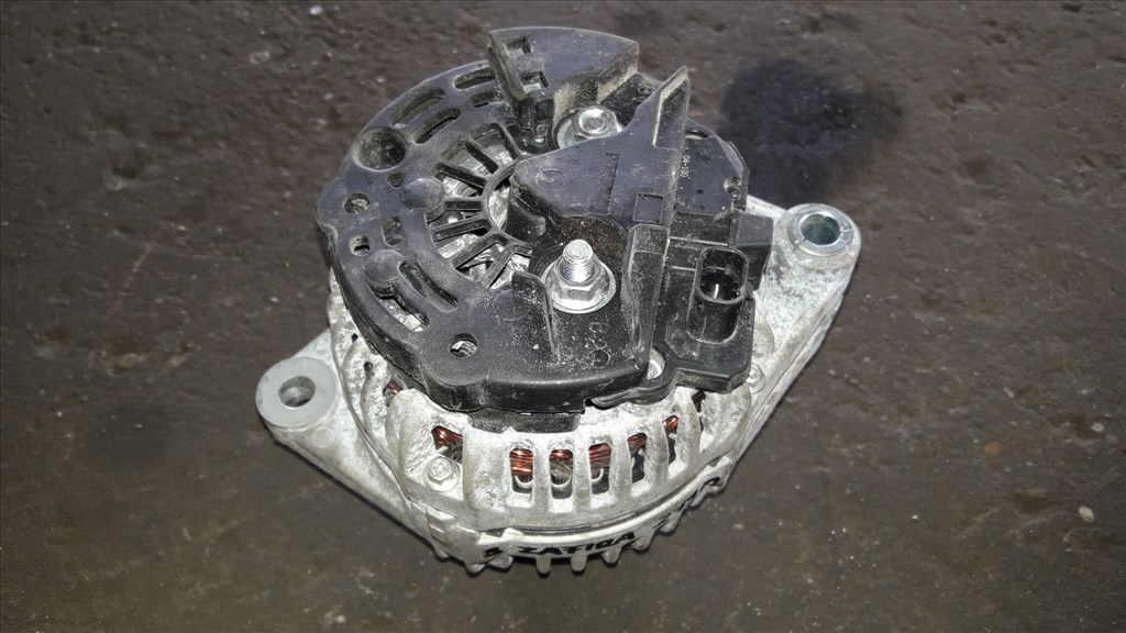 Opel Zafira B Generátor 26 006 944 2. kép