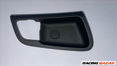 GYÁRI ÚJ JOBB BELSŐ ELSŐ KILINCS BETÉT - Hyundai i30 07-12 - 826212L000XP
