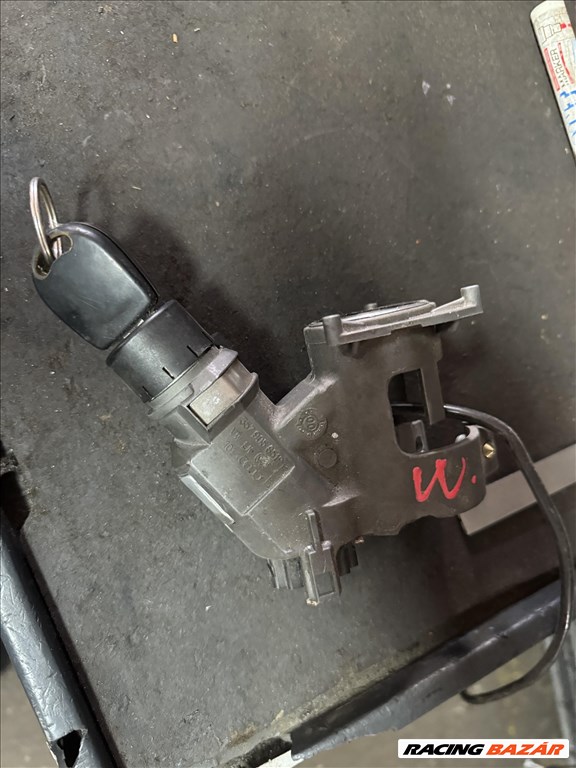 Volkswagen Polo 6n2 gyújtáskapcsoló  1. kép