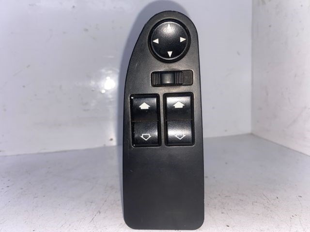 BMW 5 (E39) Bal első Ablakemelő Kapcsoló 1. kép