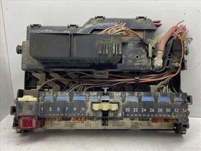 BMW 3 (E46) Biztosítéktábla Doboz