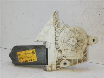 SEAT LEON Jobb hátsó Ablakemelő Motor