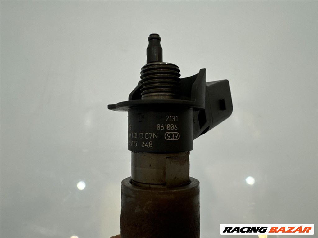 BMW E83 E90 E91 E92 E60 E61  E70 E71 X3 Porlasztó  7792721 3. kép