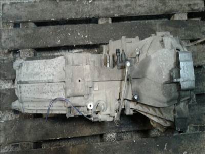 AUDI A4 (8E2, B6) Váltó (Mechanikus)
